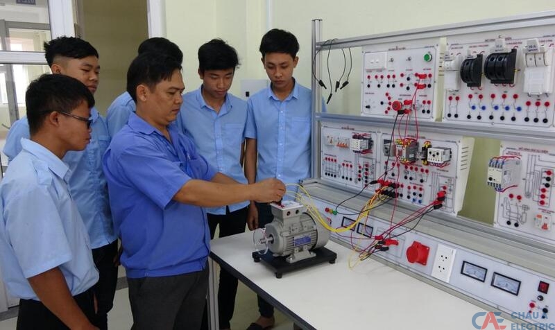 Ngành điện công nghiệp trang bị kiến thức chuyên sâu về lĩnh vực điện