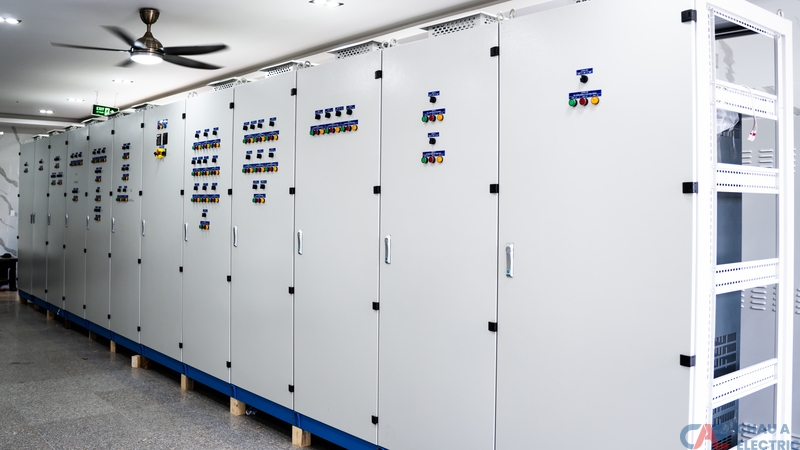 Tủ bảng điện là gì? Phân loại và vai trò trong hệ thống điện 3 Tủ điện trong nhà