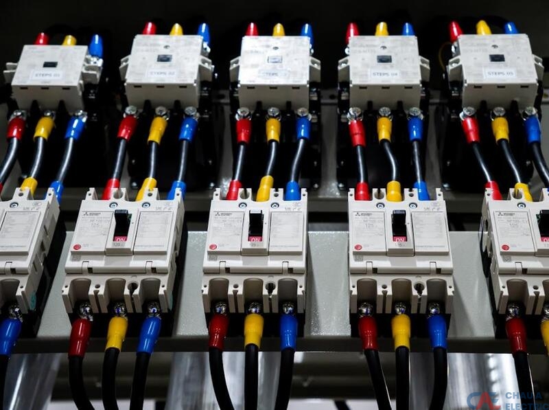 Khởi động từ là gì? Cấu tạo, nguyên lý hoạt động và ứng dụng 3 Ứng dụng của khởi động từ trong các lĩnh vực