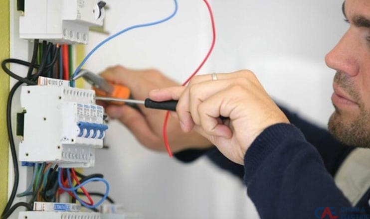 Tìm hiểu nguyên nhân và chuẩn bị các thiết bị cần thiết để kiểm tra và xử lý