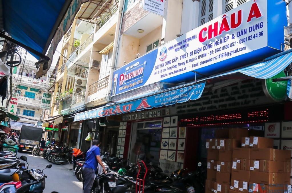 So sánh MCCB và ACB: Điểm khác biệt và cách lựa chọn phù hợp 3 Điện Châu Á là cửa hàng phân phối thiết bị đóng cắt uy tín, chất lượng