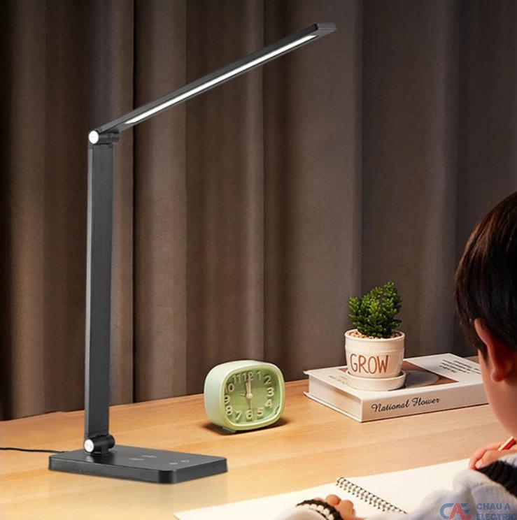 Đèn LED để bàn chống cận